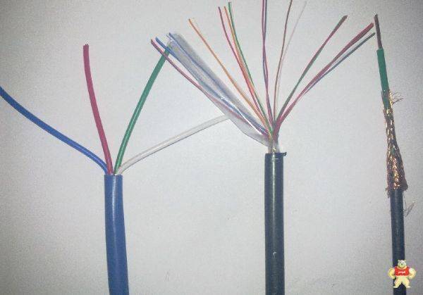 国标采煤机电缆MCMCP采煤机橡套软电缆YC\YCWYZ/YZW 国标采煤机电缆MCMCP采煤机橡套软电缆YCYCWYZ/YZW,铜电缆RVV2*0.5mm多股PVC绝缘软护套线 防冻耐磨控制线分类产品,铜电缆RVV2*0.5mm多股PVC绝缘软护套线 防冻耐磨控制线分类产品,超五类屏蔽线价格,高柔性拖链电缆