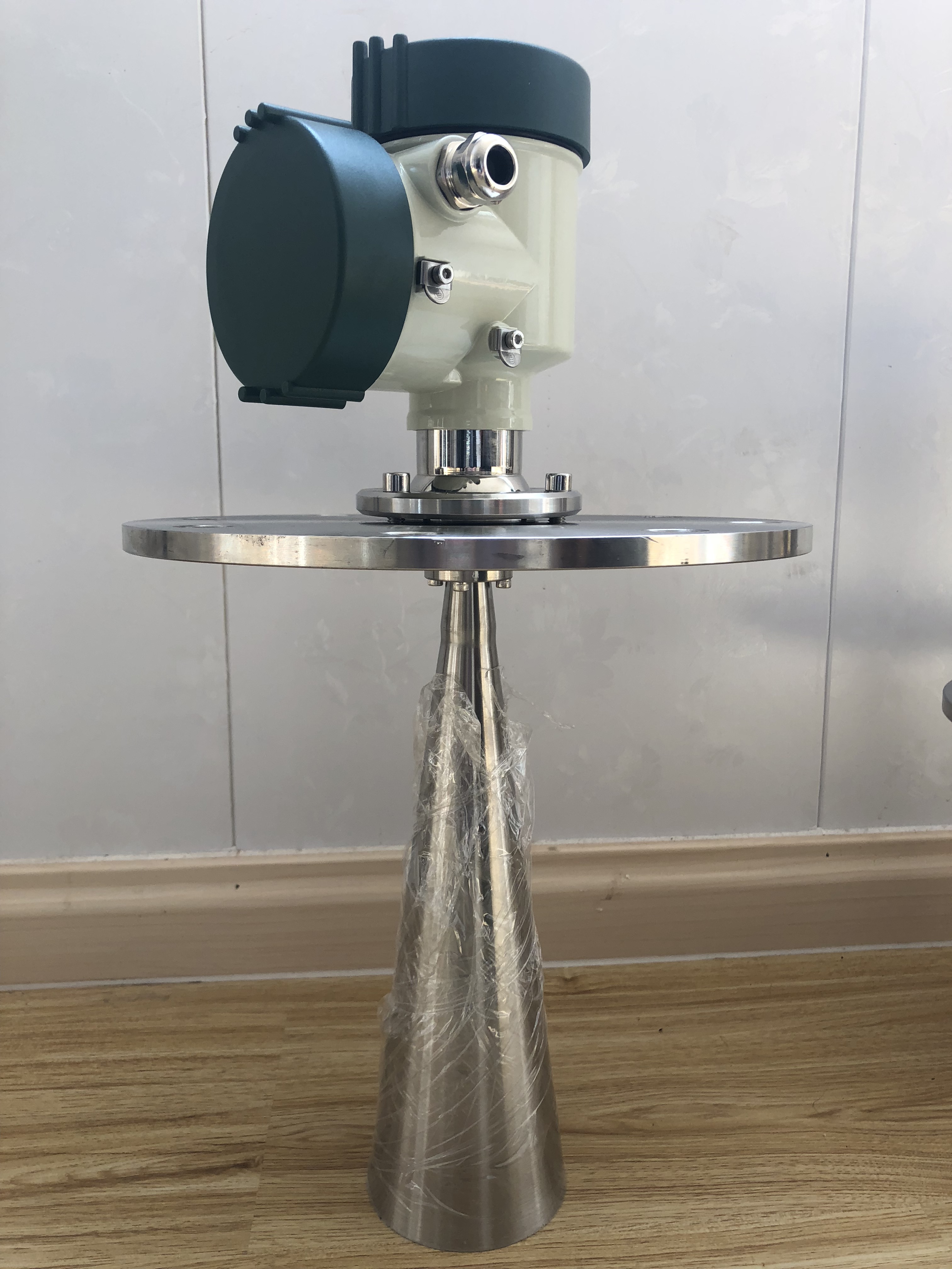 高频雷达料位计802 高频雷达料位计,高频雷达物位计,高频雷达液位计,高频雷达水位计,雷达料位计