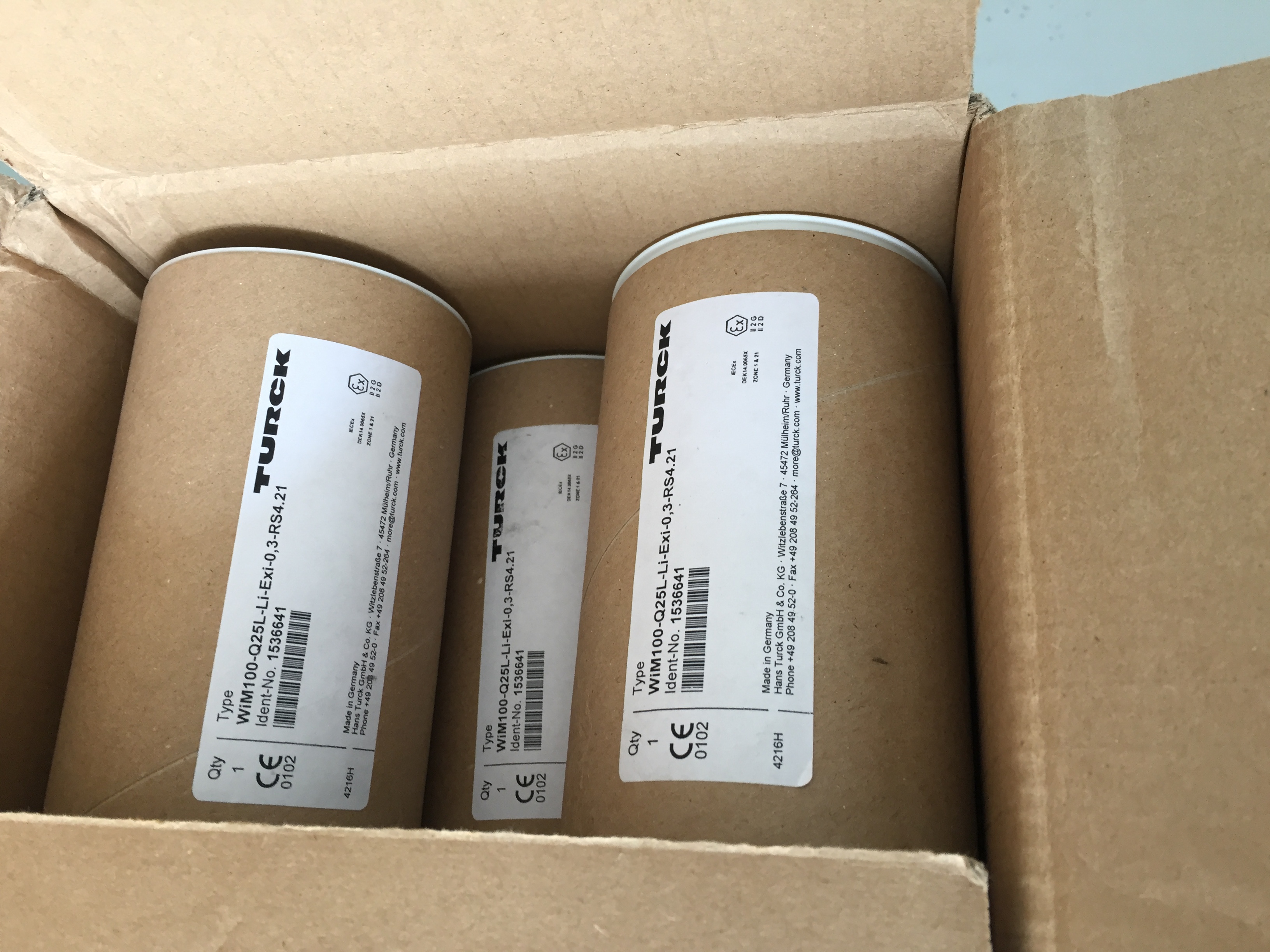 图尔克TURCK WIM100-Q25L-LI-EXI-0,3-RS4.21 线性传感器