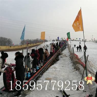 戲雪樂園滑雪魔毯輸送設(shè)施 諾泰克滑雪魔毯生產(chǎn)廠家 