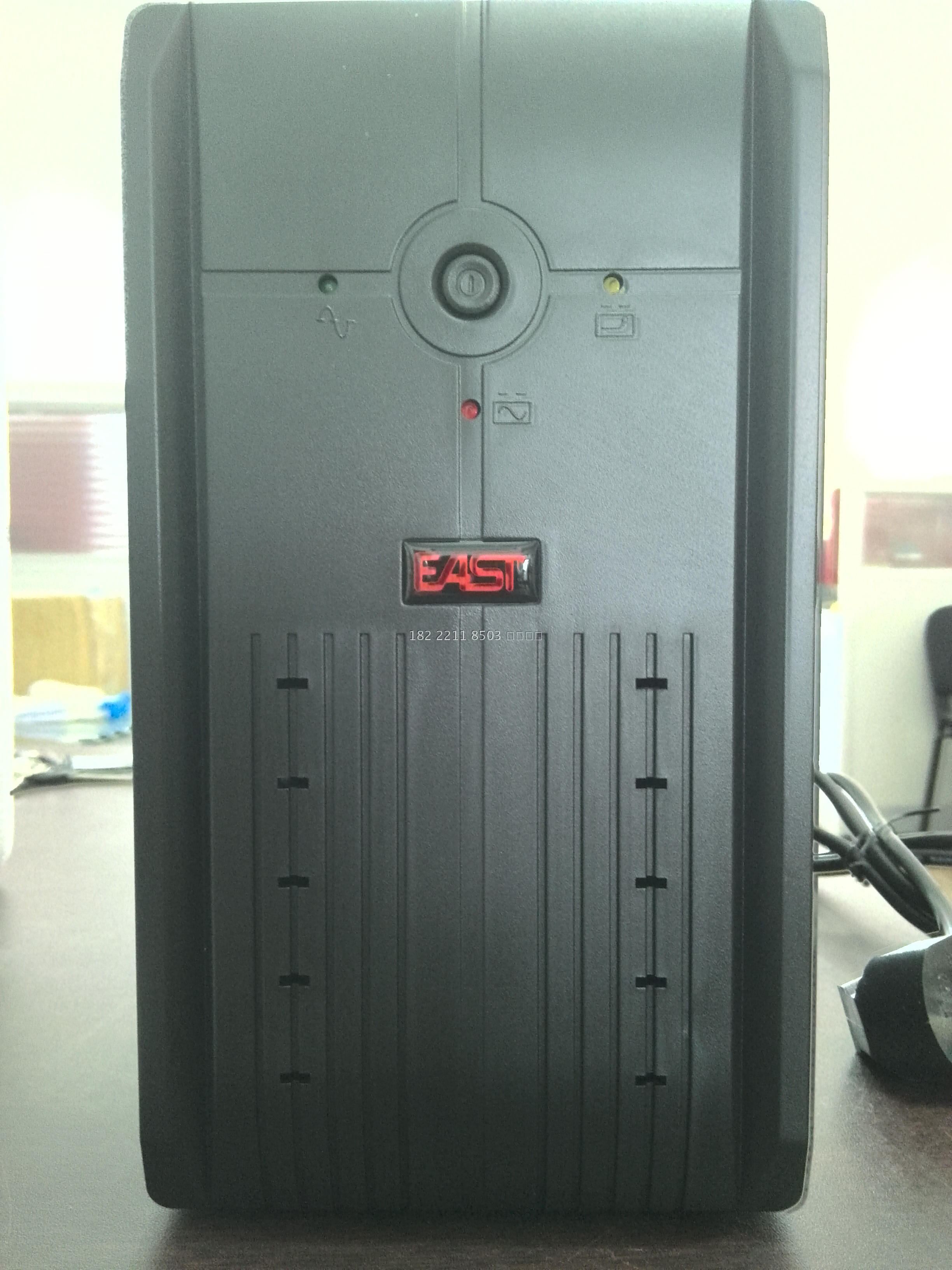 EAST易事特EA210 UPS不间断电源1000KVA负载600W后备式内置蓄电池