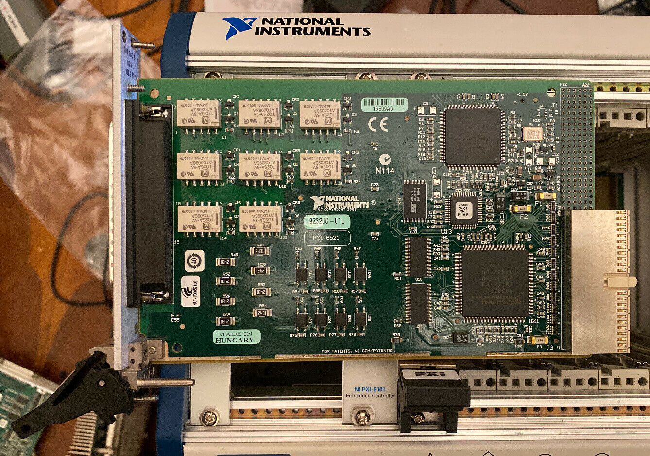 National Instruments pxi-6521 16 通道 ， 8 水槽/源输入、 8 继电器输出