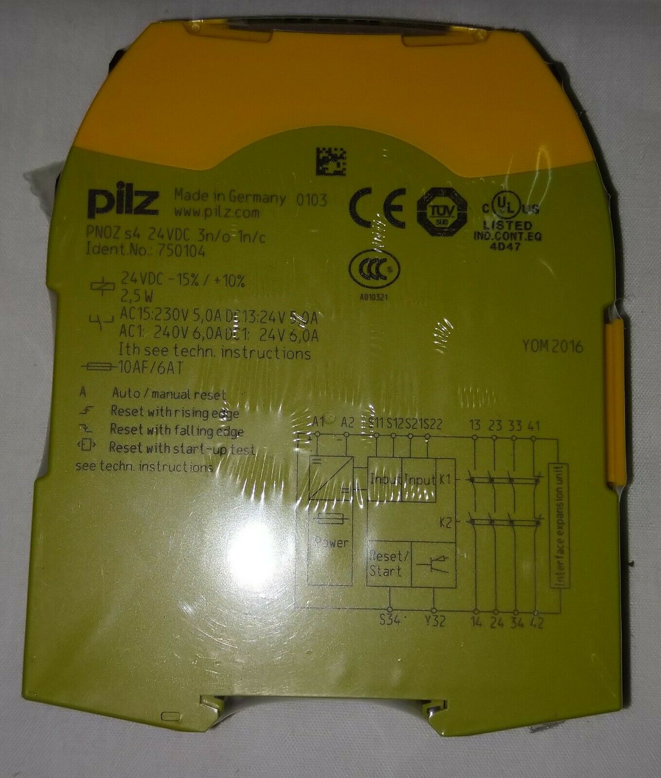 Pilz 750104 安全繼電器雙通道 pnoz s4 24 VDC 3n/o 1 N/C 