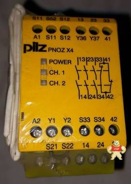 Pilz 774730 pnoz x4 24vdc 3n/o 1n/c 模块安全继电器 