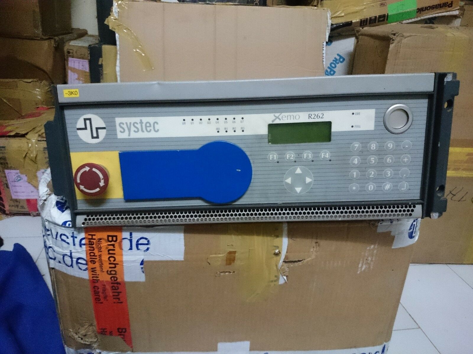 SYSTEC 公司 XEMO r262 緊湊型控制器的步進(jìn)電機 P/N 8163 EC 1 