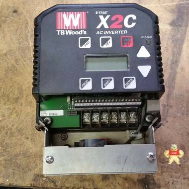 X2C4002-0B TB伍兹2HP 380-460V 2HP微型变频器 