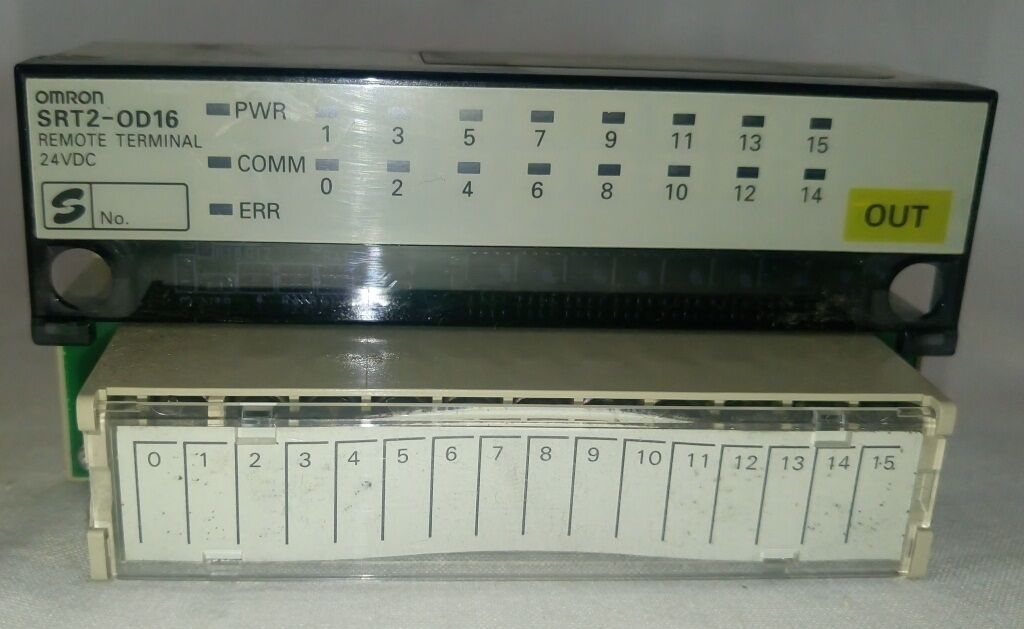 欧姆龙 PLC 模块 srt2-od16 输出模块 DIN 导轨 24vdc 