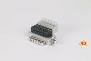 （原庫存）黑盒ICI208A隔離工業(yè)級(jí)7端口USB集線器 ABB,Agilent,Ando,Beckhoff,Cisco