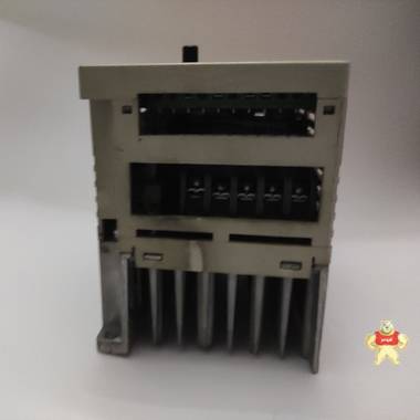 Panasoni松下變頻器VF0 BFV00042GK 0.4KW 220V現(xiàn)貨9新可直拍 