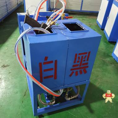 太陽能保溫現(xiàn)場噴涂機 低壓小型聚氨酯發(fā)泡機使用方法 太陽能保溫現(xiàn)場噴涂機,低壓小型聚氨酯發(fā)泡機,聚氨酯發(fā)泡機,聚氨酯噴涂機,小型發(fā)泡機
