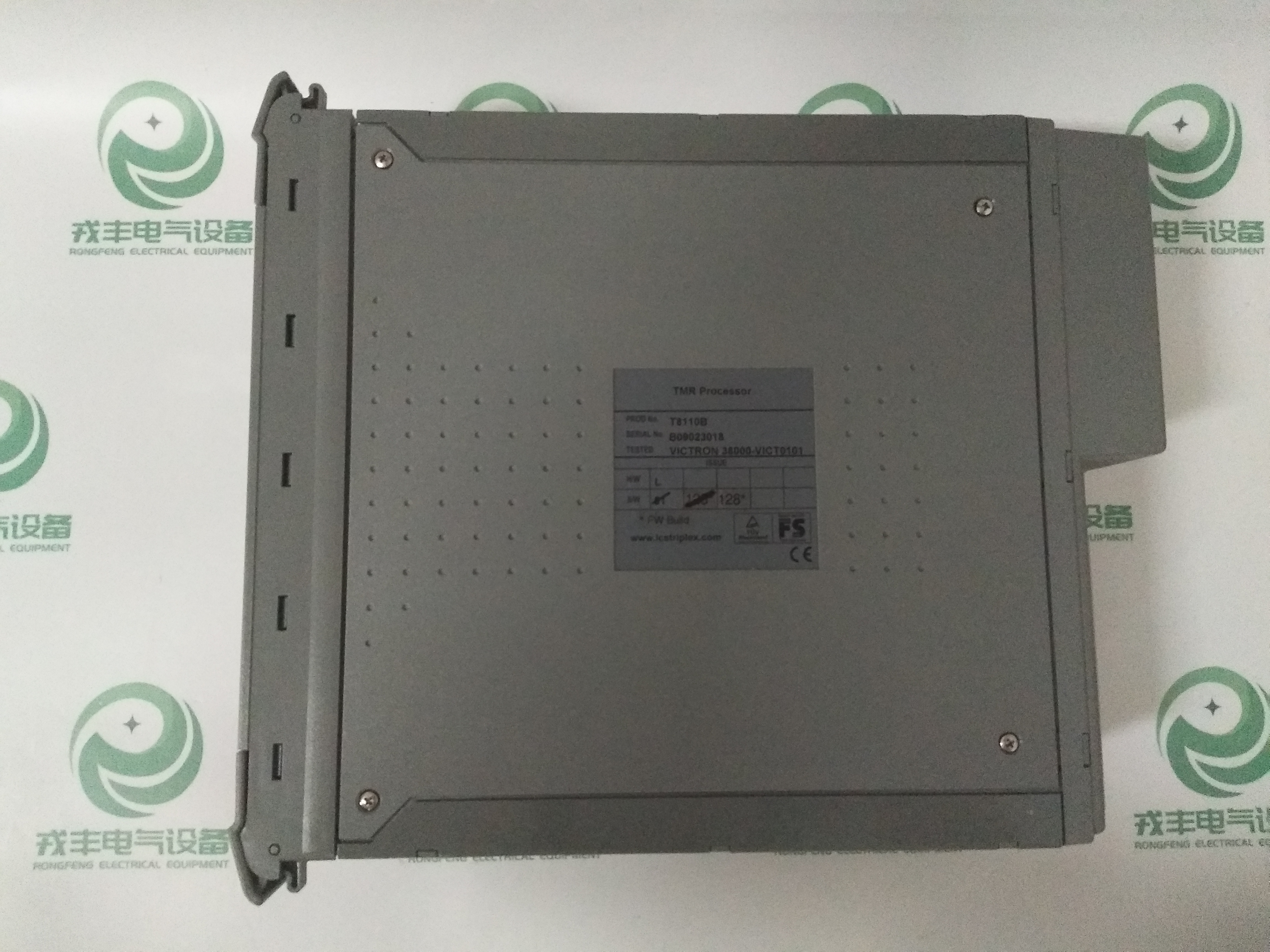 T8402现货特价ICS TRIPLEX