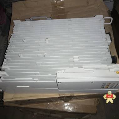 华为 RRU3936-1800 壁挂式通信电源 室外型射频拉远单元 华为,RRU3936-1800,壁挂式通信电源,室外型射频拉远单元