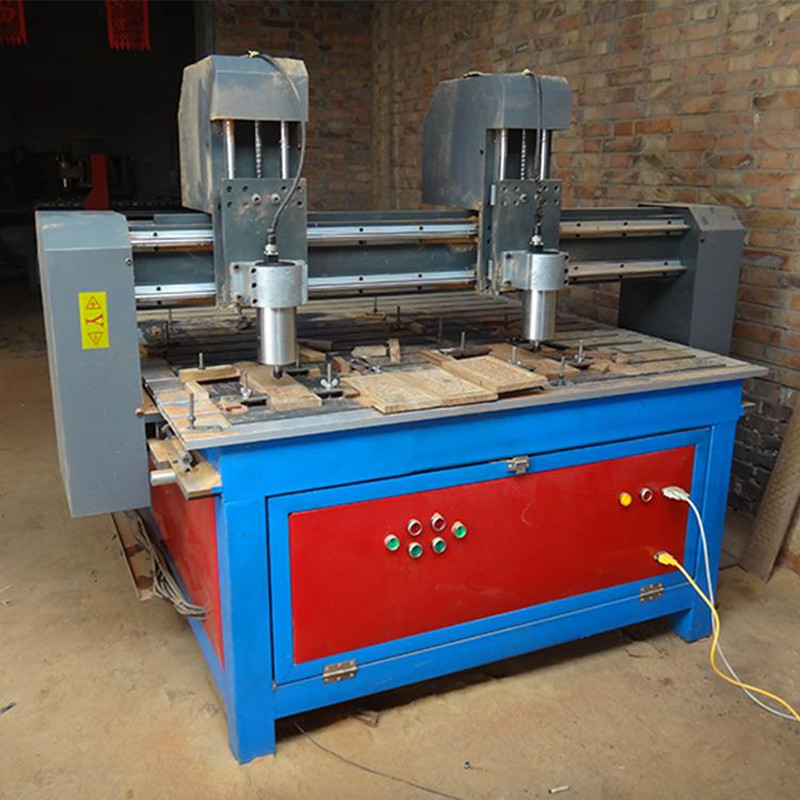 启航机械 pc板自动雕刻机 单头木工雕刻机 广告牌雕刻机厂家生产 pc板自动雕刻机,单头木工雕刻机,广告牌雕刻机,木工雕刻机,pc板雕刻机