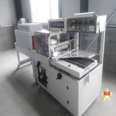 自動化薄膜封切機(jī) 桶裝面L型塑封包裝機(jī)價格優(yōu)惠 自動化薄膜封切機(jī),桶裝面L型塑封包裝機(jī),桶裝面包裝機(jī),L型封切機(jī),L型包裝機(jī)