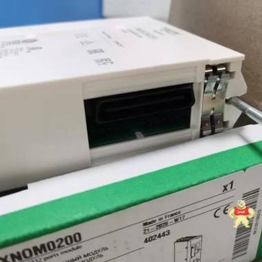 施耐德通訊模塊全新 