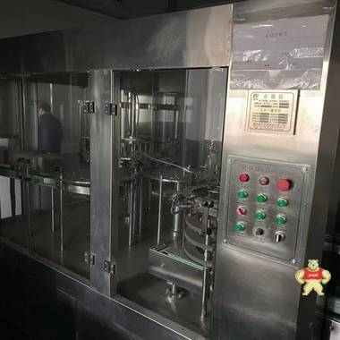 二手飲料設(shè)備生產(chǎn)線 