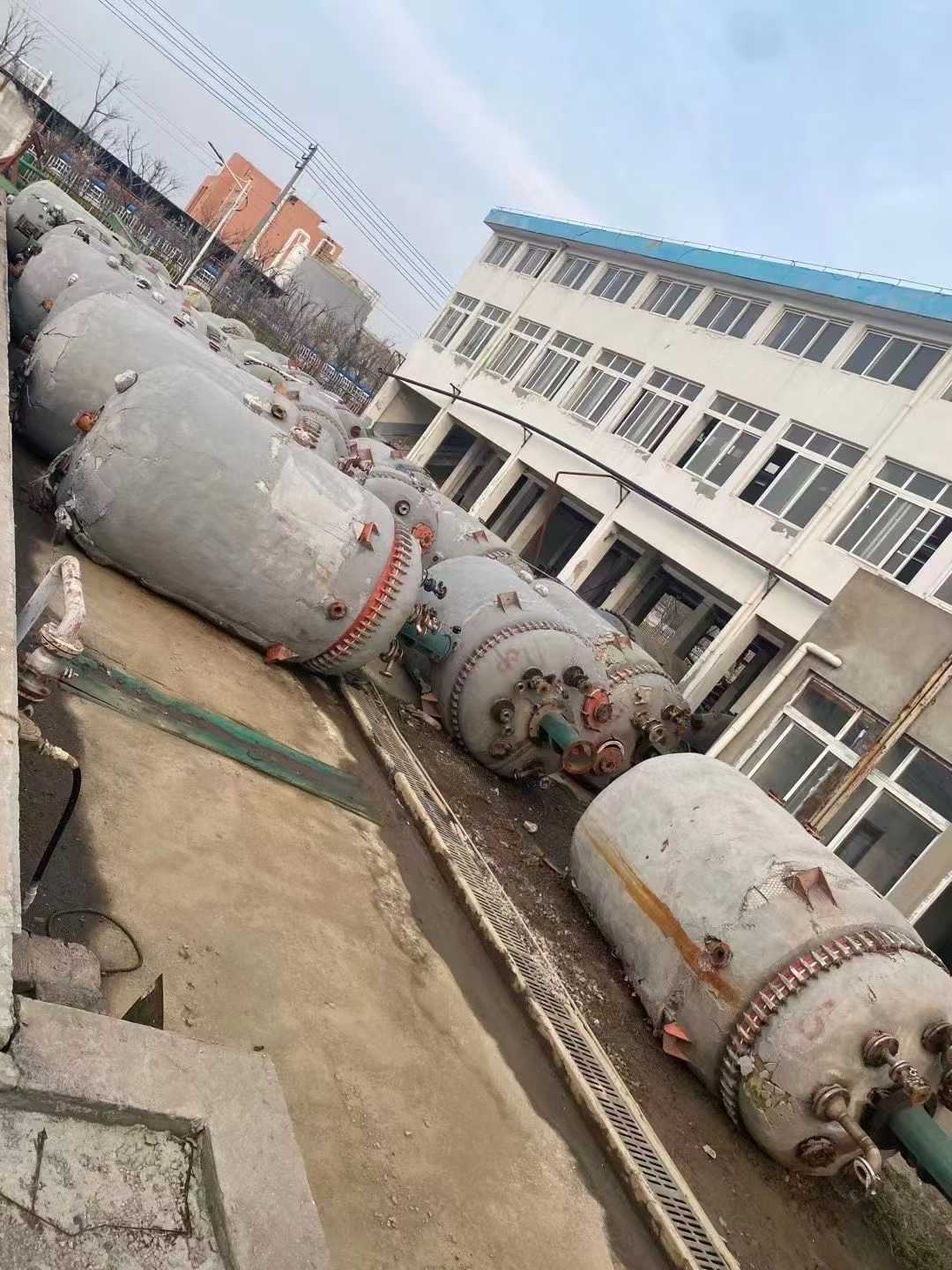 二手3吨5吨6300搪瓷反应釜600台