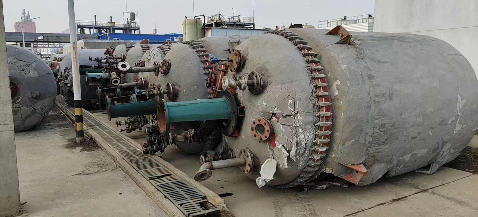 二手3吨5吨6300搪瓷反应釜600台