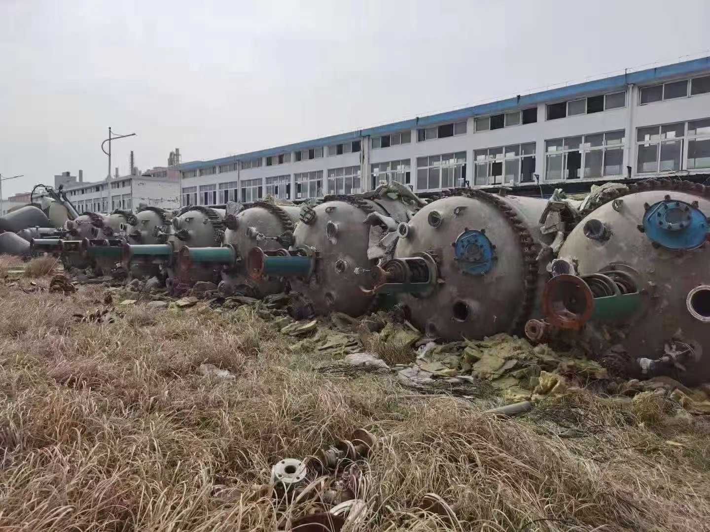 二手3吨5吨6300搪瓷反应釜600台