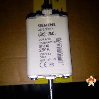 SIEMENS西门子熔断器3NE3334-0B 3NE3335 3NE3336 SIEMENS熔断器,西门子熔断器,高压熔断器,电压熔断器,熔断器