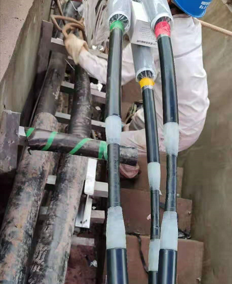 国家电网电缆施工场所 铜芯熔接处理电缆熔接技术电力抢修 