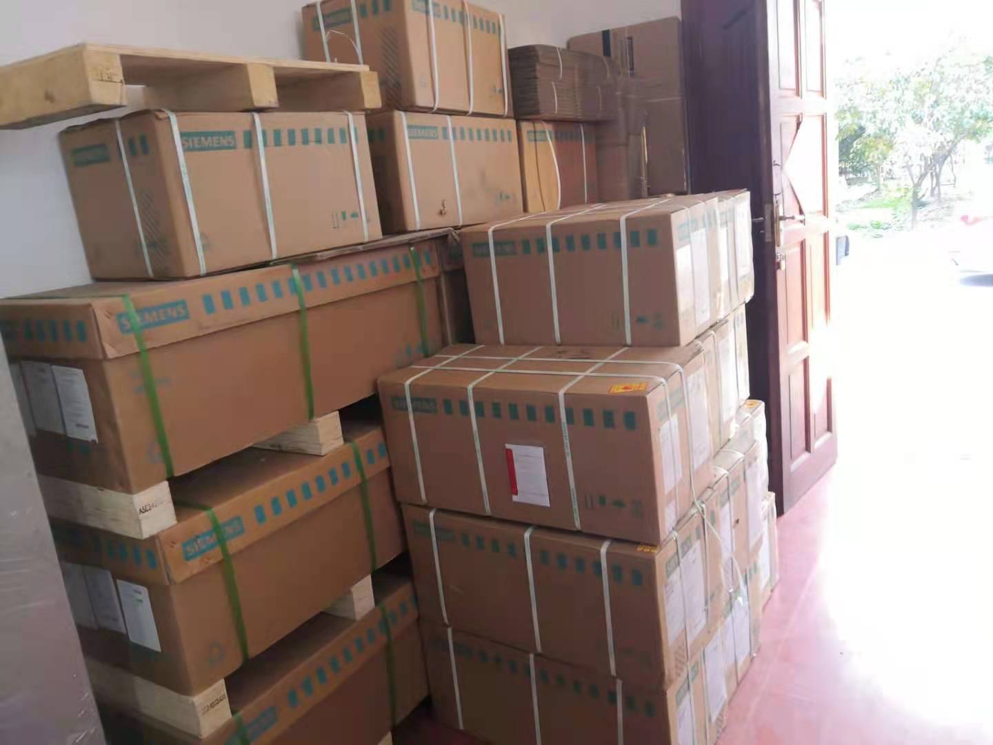 西门子V20变频器6SL3210-5BB12-5UV1 0.25KW 240V