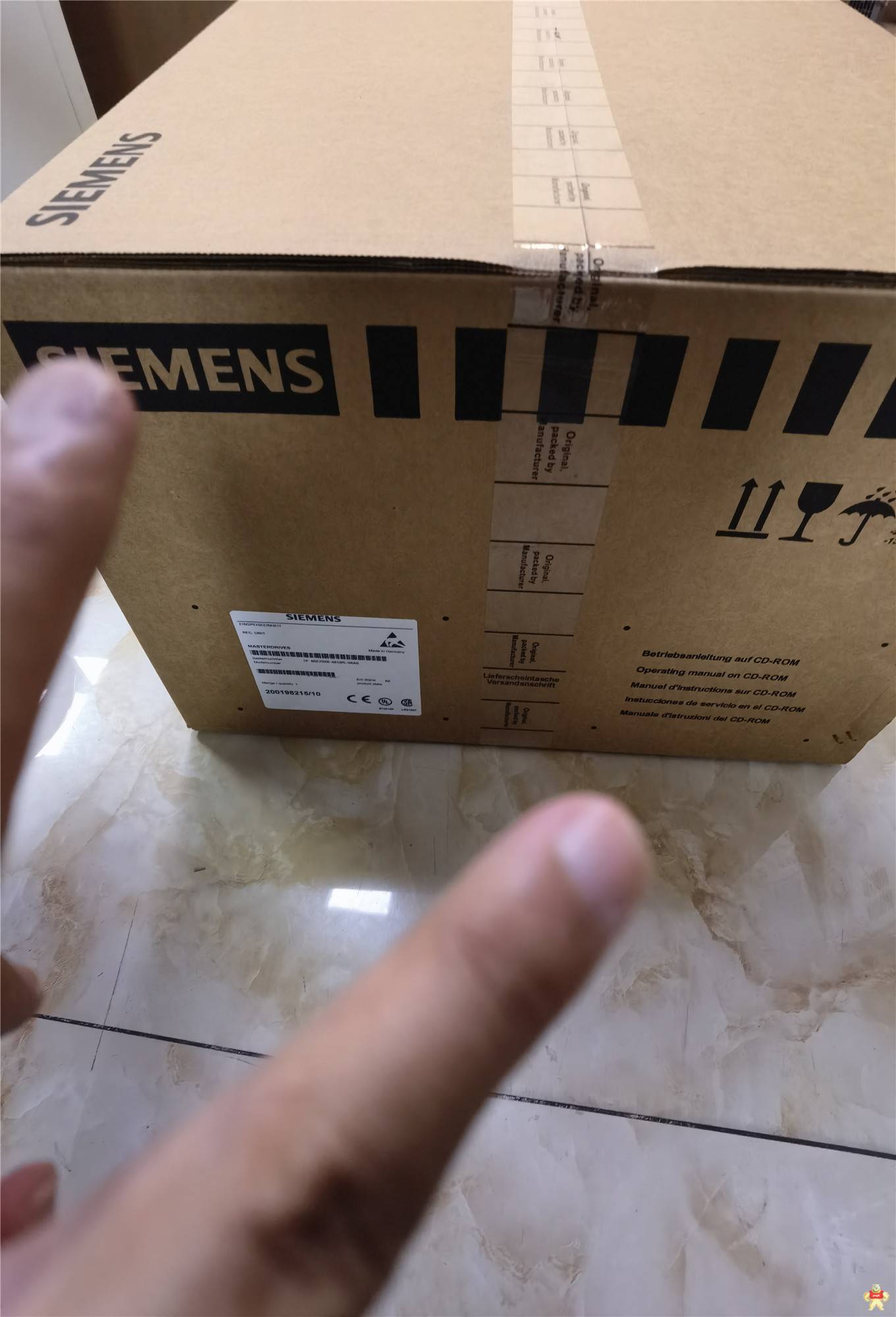 出售全新未開封變頻器6SE7024-1EB85-0AA0真實現(xiàn)貨免費技術服務 