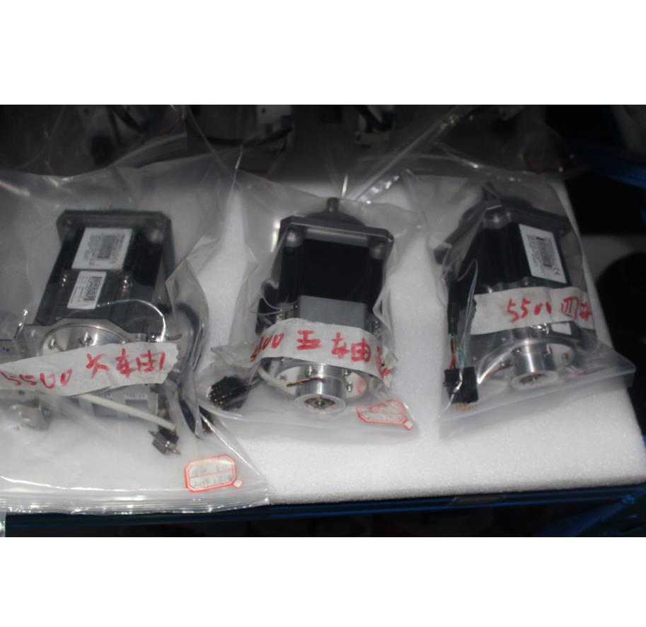 ABB 3HNA006493-001电机4/5/6轴带齿轮