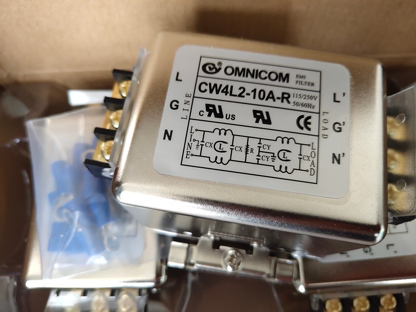 台湾OMNICOM电源滤波器CW4N-10A-R(三相 220V)（导轨） CW4L2-10A-S 台湾OMNICOM电源滤波器,OMNICOM电源滤波器,OMNICOM滤波器,电源滤波器,滤波器