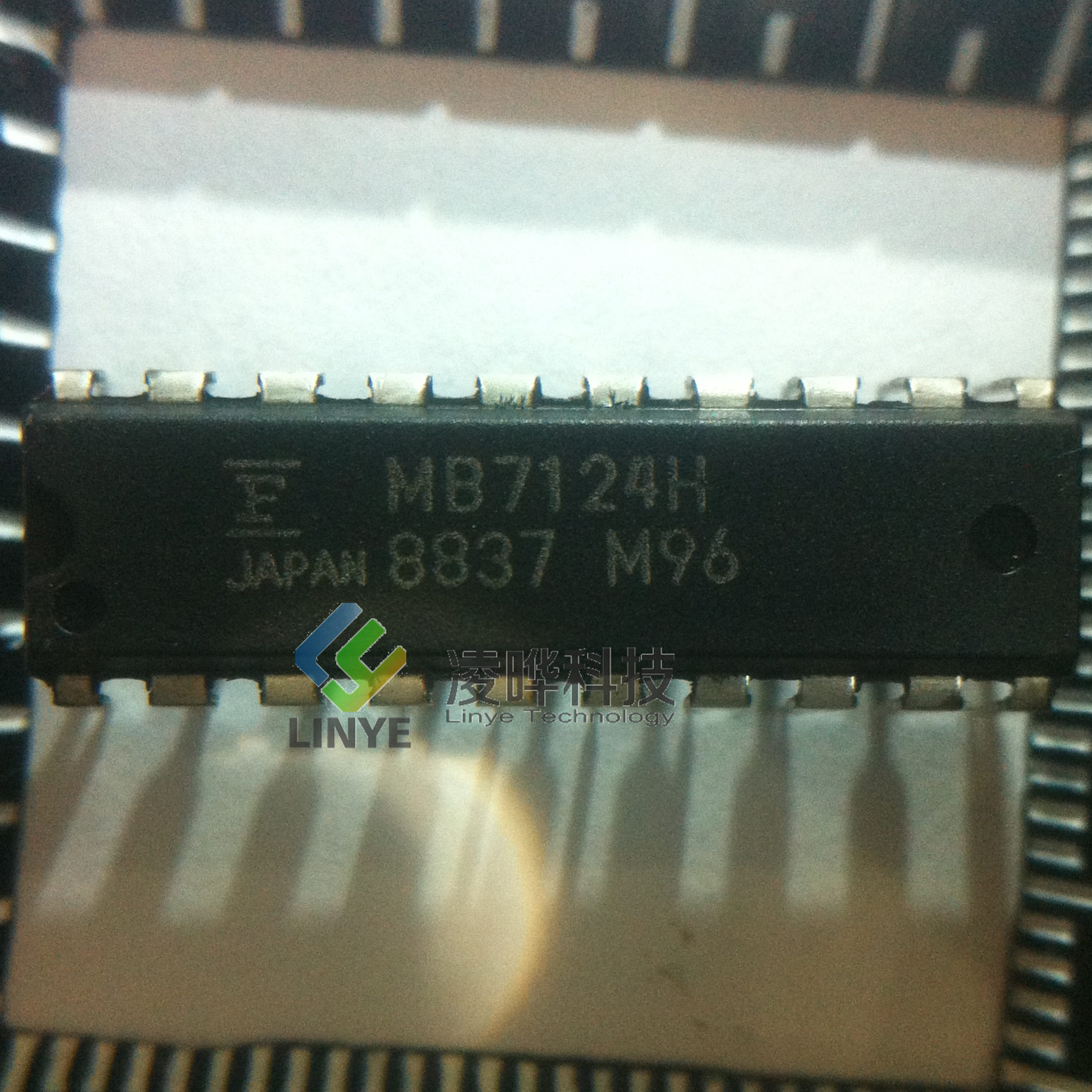 集成电路IC  FUJITSU,富士通  MB7124H  价格优势产品推荐