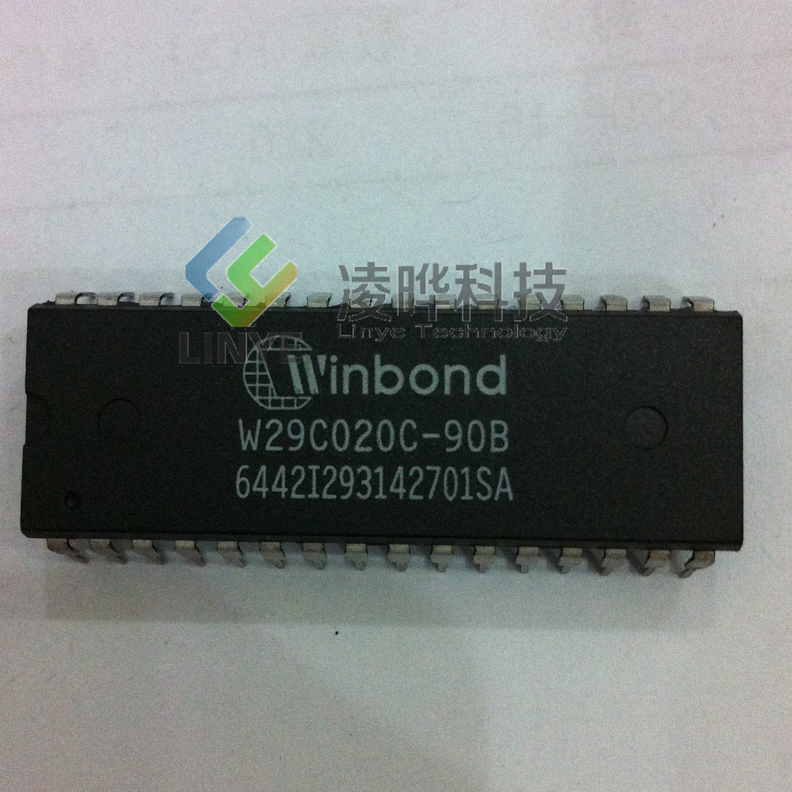 集成电路IC WINBOND/华邦电子 授权分销 W29C020C-90B DIP