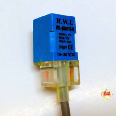 HWL方型接近开关HTL-Q05P1E-U现货PNP输出垂直检测直流供电 