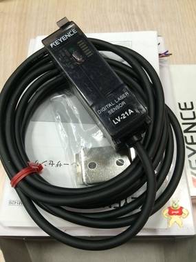 日本基恩士KEYENCE光电传感器LV-21A 
