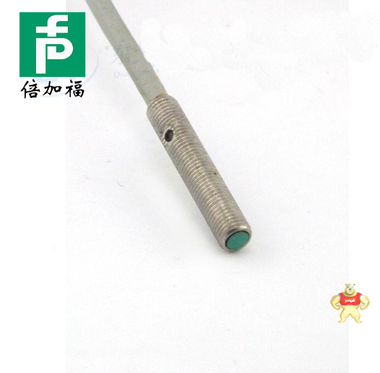 倍加福接近开关NBB0.8-4M25-E2 