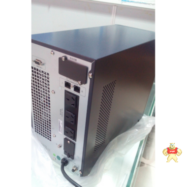 深圳山特UPS电源C1K标机/内置3pcs电池 