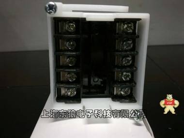 全新原装现货欧姆龙温控表E5CZ-Q2MT 