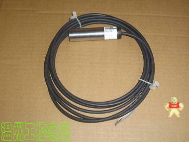 现货BALLUFF巴鲁夫 BCS 20MG10-XPA1Y-8B电容式接近开关 