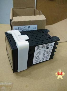 日本欧姆龙温控器原装全新E52P1244G质保一年 上海持承自动化 