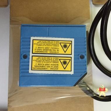 西克SICK中距离以太网侧面读取窗口型一维条形码阅读器CLV620-3120 