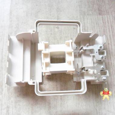 LX1D8 施耐德接触器线圈 