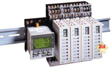 Omron E5ZN-2QNH03TC-FLK Temperature Controller 