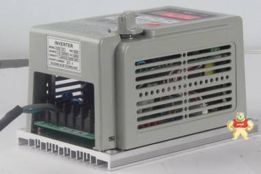 爱德利变频器AS2-104全新220V0.4KW三相电机专用AS2-IPM询价巨惠 