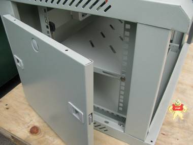 厂家直销 挂墙式网络机柜 脱脂磷化机柜 服务器机柜 6U挂柜 