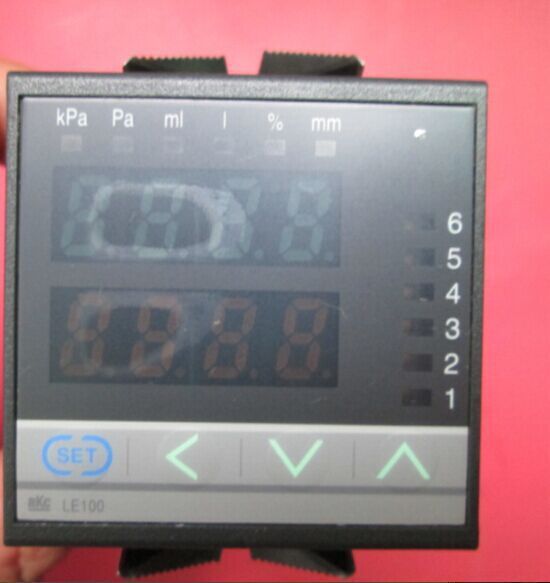 100%日本理化背压式液位计RKC-LE100 -66*N5NN-2N 0-9.807KPa